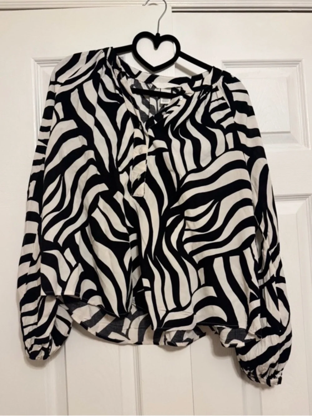 H&M Black and White Zebra Print Long-Sleeve Blouse - Picture 1 of 1